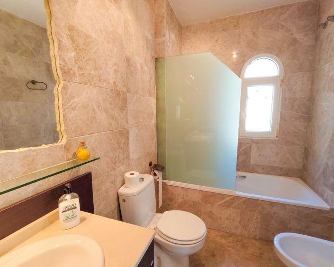 Image No.24-3 Bed Villa for sale