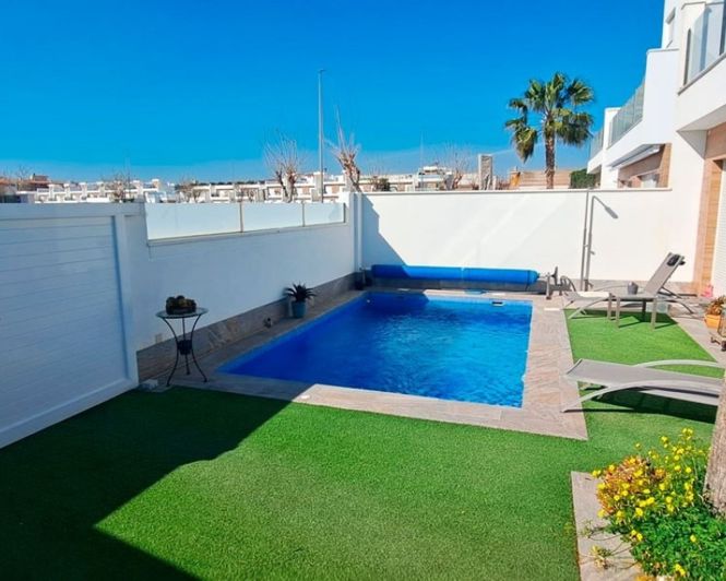 Image No.2-3 Bed Villa for sale