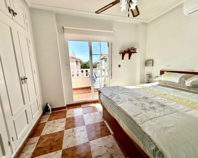 Image No.13-2 Bed Townhouse for sale