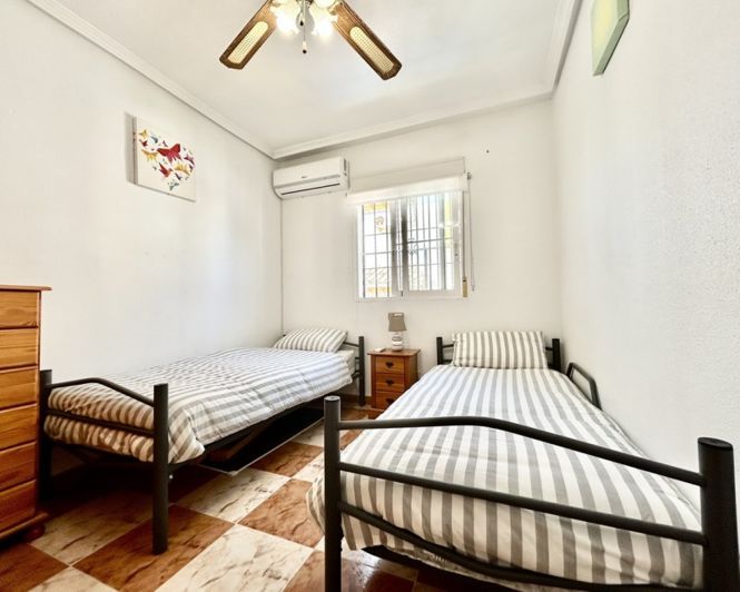 Image No.17-2 Bed Townhouse for sale