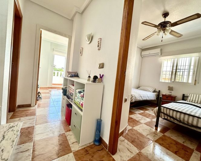Image No.19-2 Bed Townhouse for sale