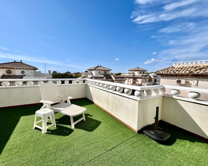 Image No.24-2 Bed Townhouse for sale