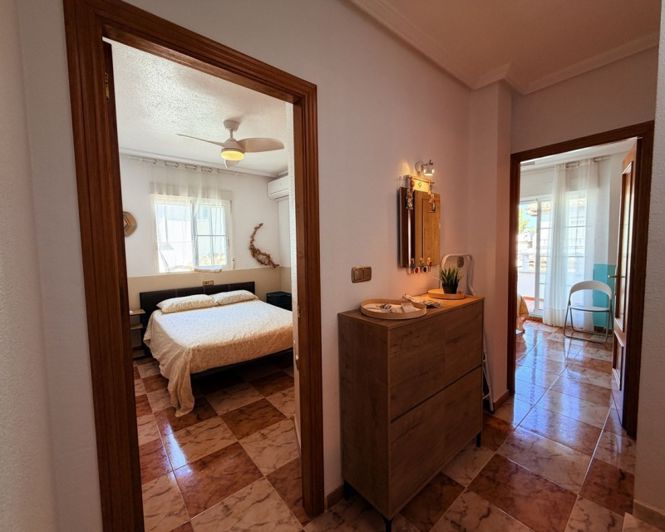 Image No.13-Villa de 2 chambres à vendre à Cabo Roig