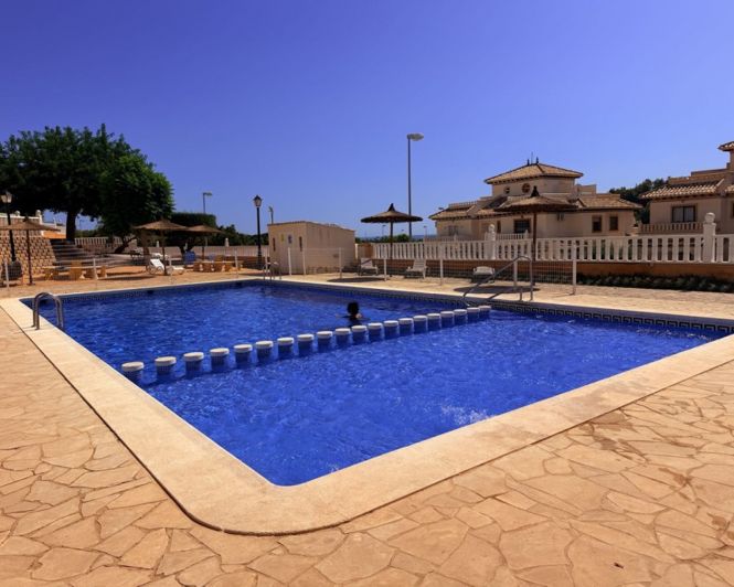 Image No.24-Villa de 2 chambres à vendre à Cabo Roig