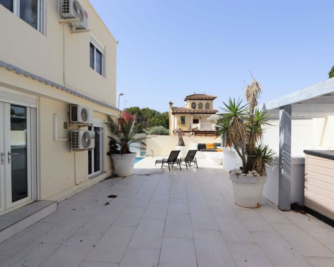 Image No.34-Villa de 4 chambres à vendre à Torrevieja