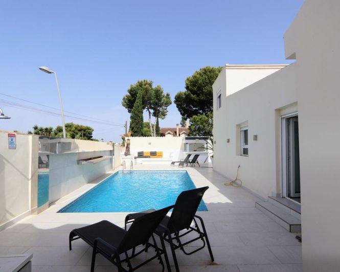 Image No.35-Villa de 4 chambres à vendre à Torrevieja