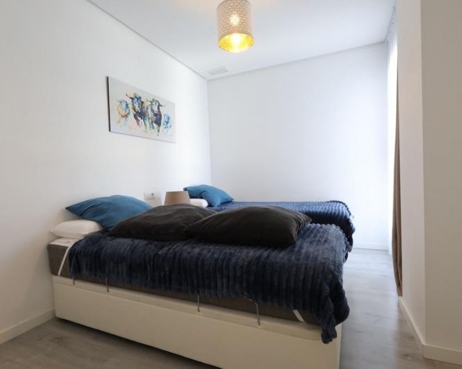 Image No.9-2 Bed Apartment for sale