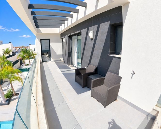 Image No.17-4 Bed Villa for sale