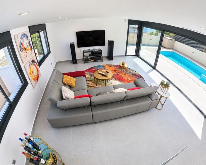 Image No.6-4 Bed Villa for sale