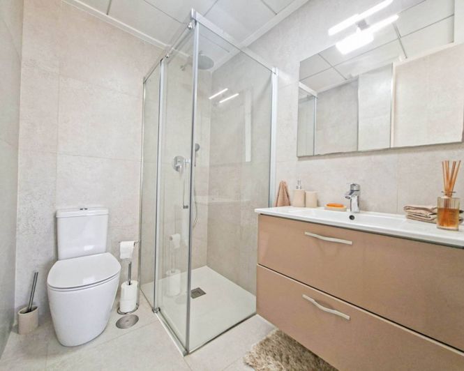 Image No.18-3 Bed Townhouse for sale