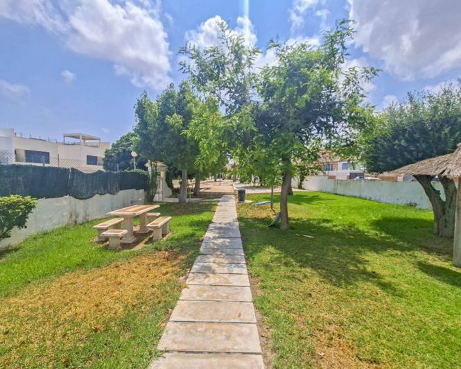 Image No.34-3 Bed Townhouse for sale