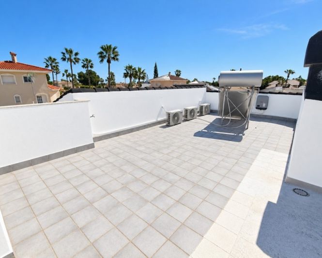 Image No.17-3 Bed Villa for sale