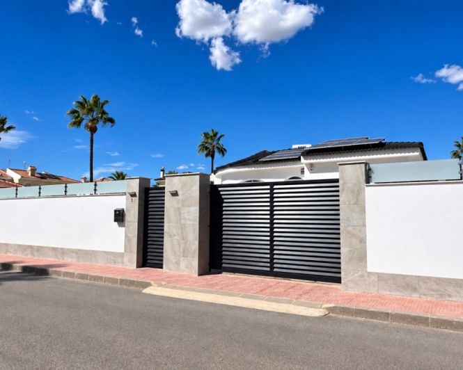 Image No.19-3 Bed Villa for sale