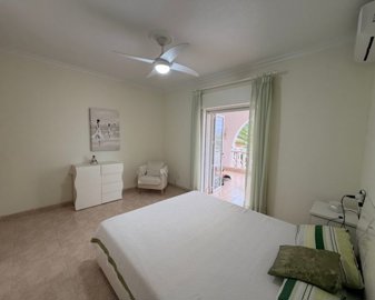1632198lg