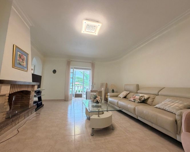 Image No.19-5 Bed Villa for sale