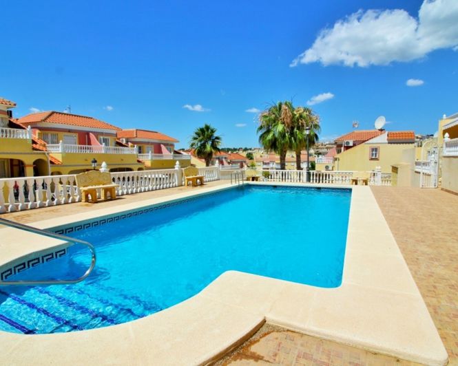 Image No.21-2 Bed Townhouse for sale