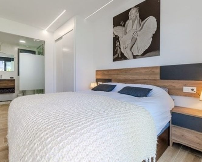 Image No.25-2 Bed Apartment for sale