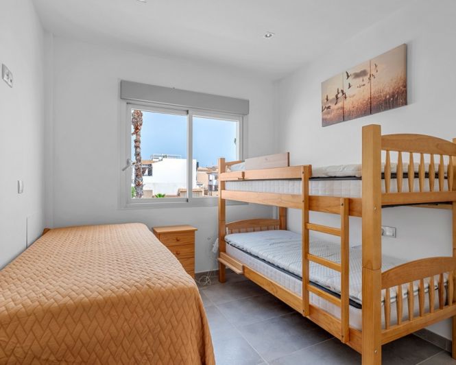 Image No.17-2 Bed Apartment for sale