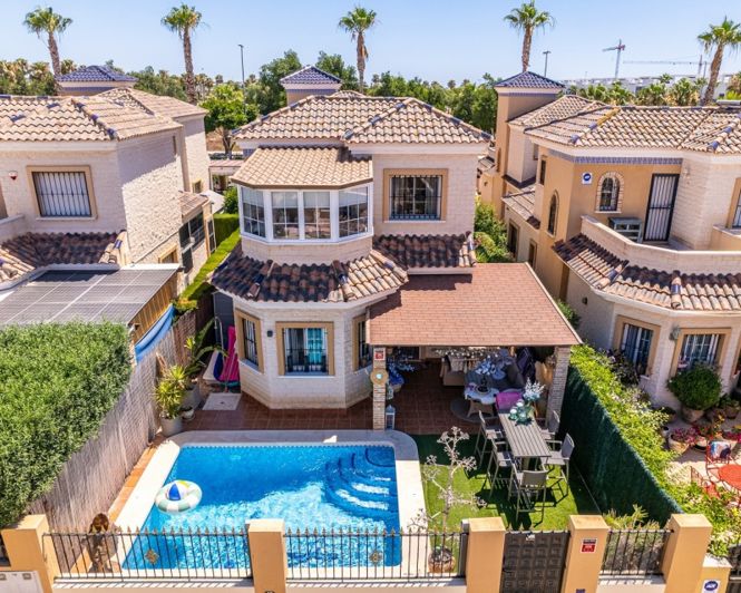 Image No.4-3 Bed Villa for sale