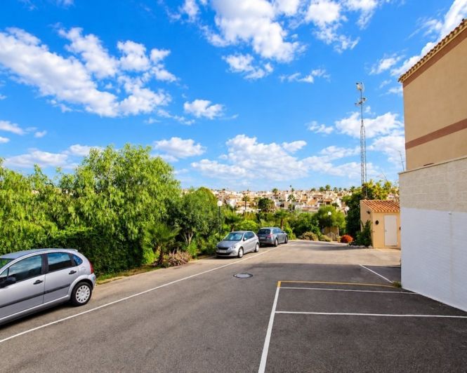 Image No.28-3 Bed Townhouse for sale