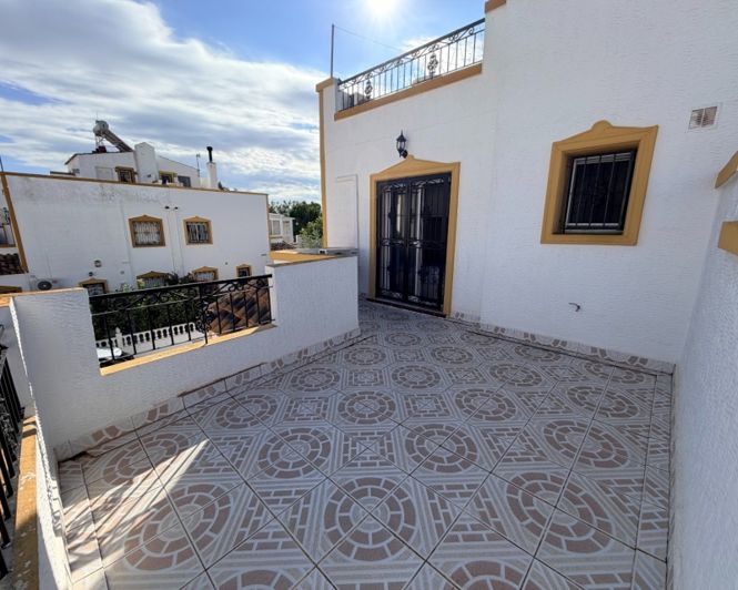 Image No.19-3 Bed Villa for sale