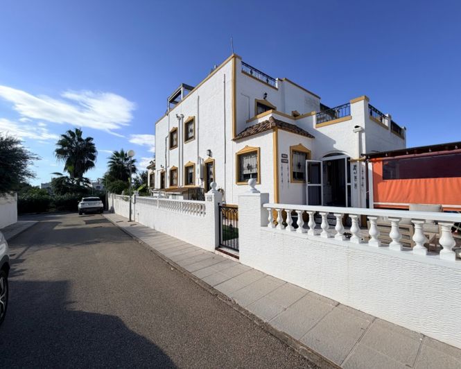 Image No.27-3 Bed Villa for sale