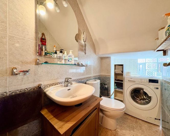 Image No.11-3 Bed Villa for sale