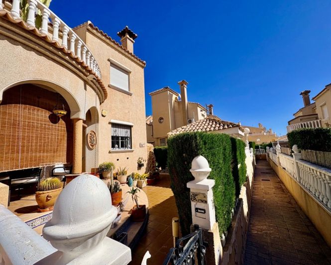 Image No.22-3 Bed Villa for sale