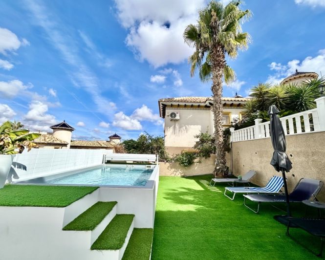 Image No.15-4 Bed Villa for sale