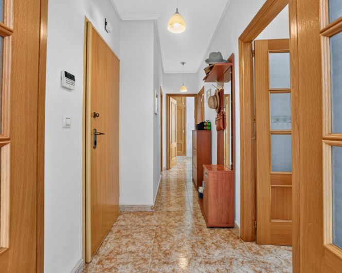 Image No.17-2 Bed Apartment for sale