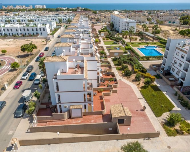 Image No.40-2 Bed Apartment for sale