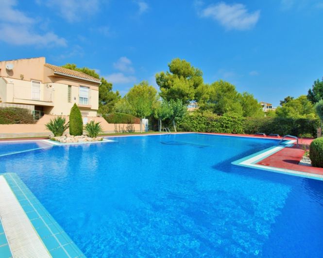 Image No.2-3 Bed Villa for sale
