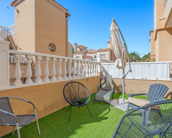 Image No.27-3 Bed Townhouse for sale
