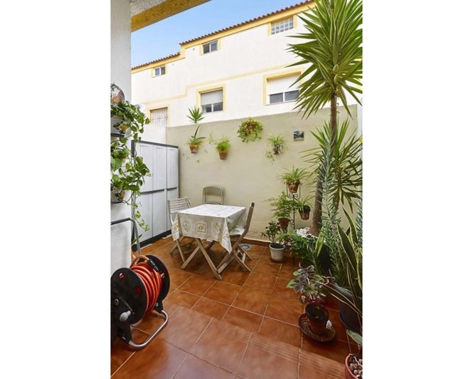 Image No.11-3 Bed Townhouse for sale