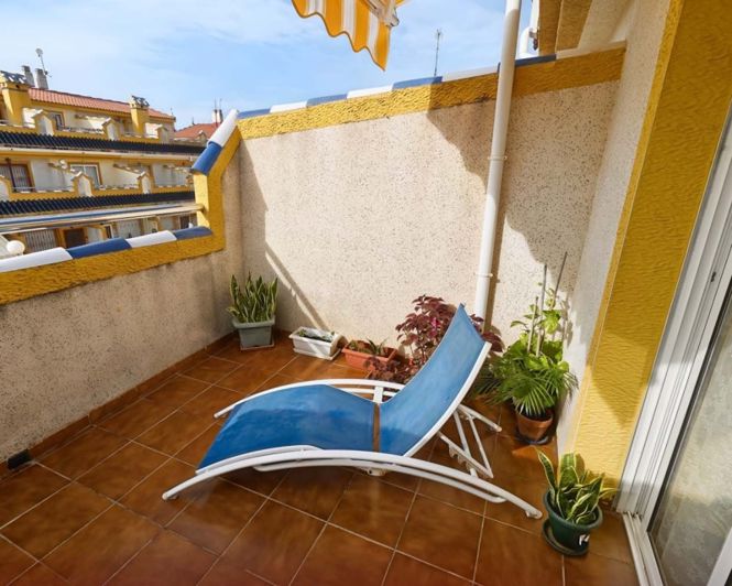 Image No.19-3 Bed Townhouse for sale