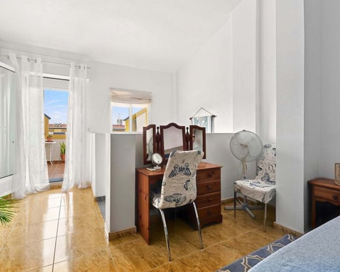 Image No.31-3 Bed Townhouse for sale