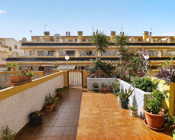 Image No.39-3 Bed Townhouse for sale