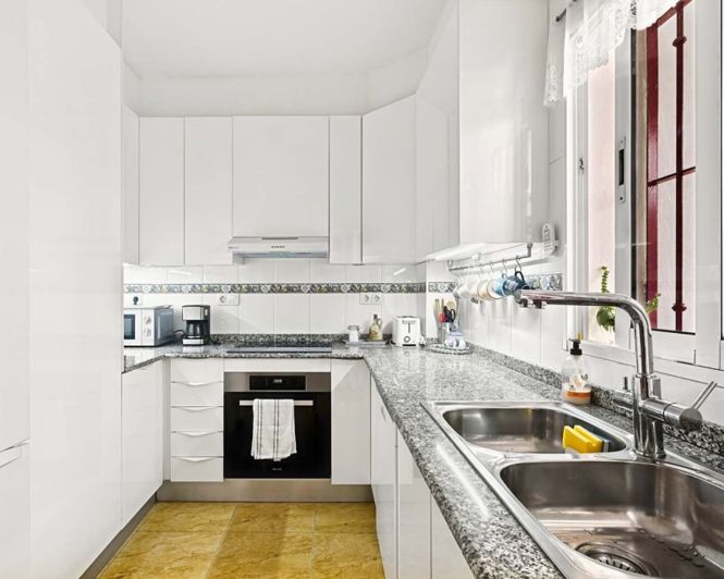 Image No.7-3 Bed Townhouse for sale