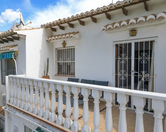 Image No.14-2 Bed Townhouse for sale