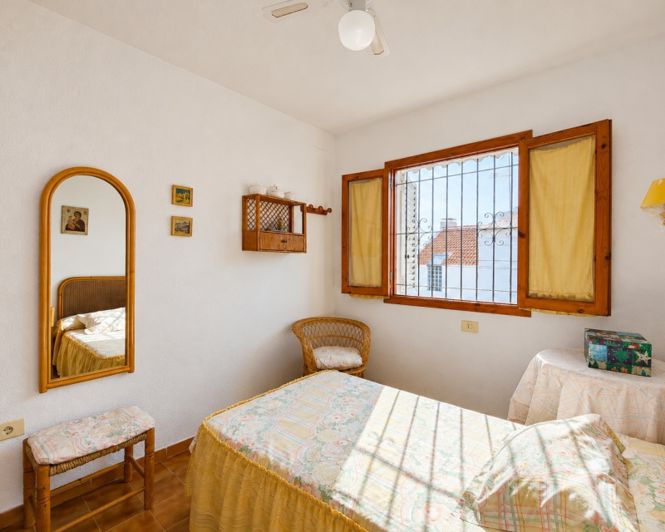 Image No.29-2 Bed Townhouse for sale