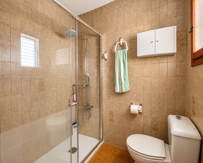Image No.33-2 Bed Townhouse for sale