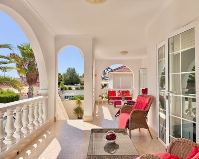 Image No.20-4 Bed Villa for sale