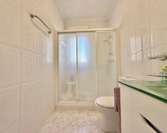 Image No.24-4 Bed Villa for sale