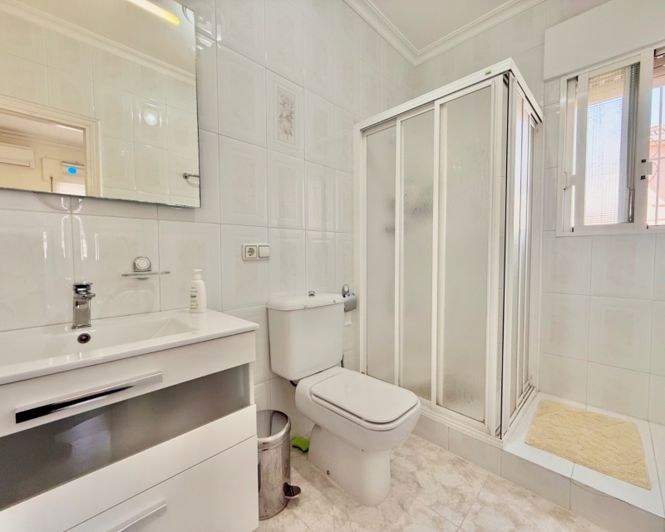 Image No.25-4 Bed Villa for sale