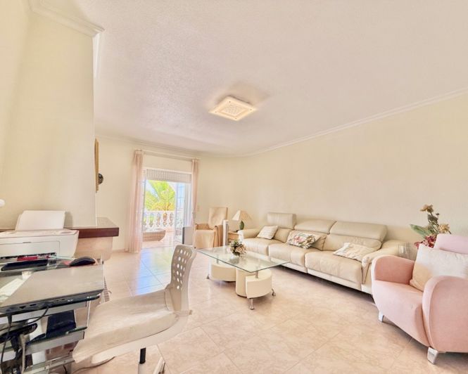 Image No.4-4 Bed Villa for sale