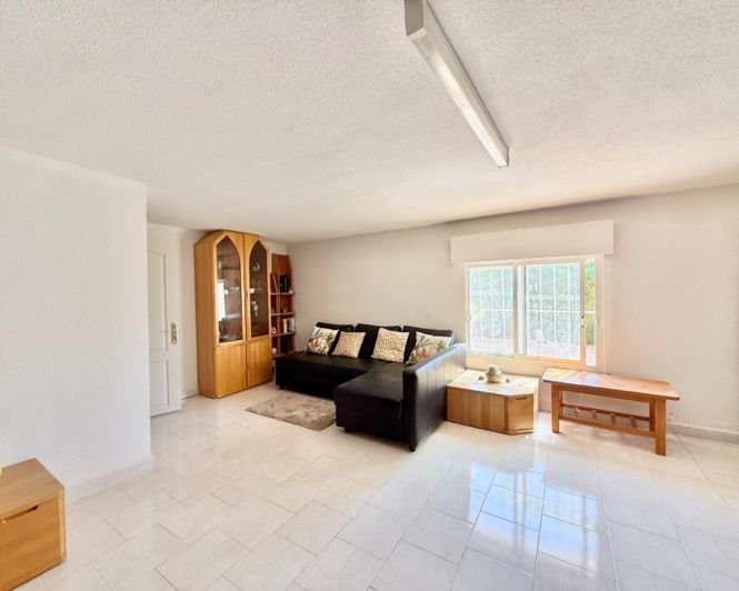 Image No.48-4 Bed Villa for sale