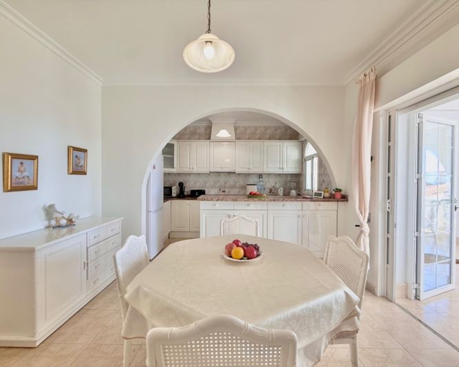 Image No.7-4 Bed Villa for sale