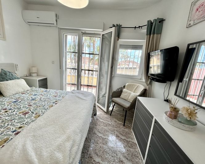 Image No.18-3 Bed Townhouse for sale