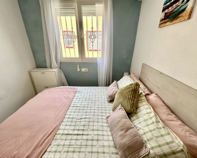 Image No.26-3 Bed Townhouse for sale