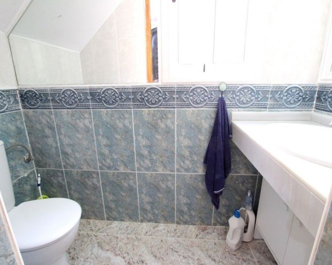 Image No.14-2 Bed Townhouse for sale